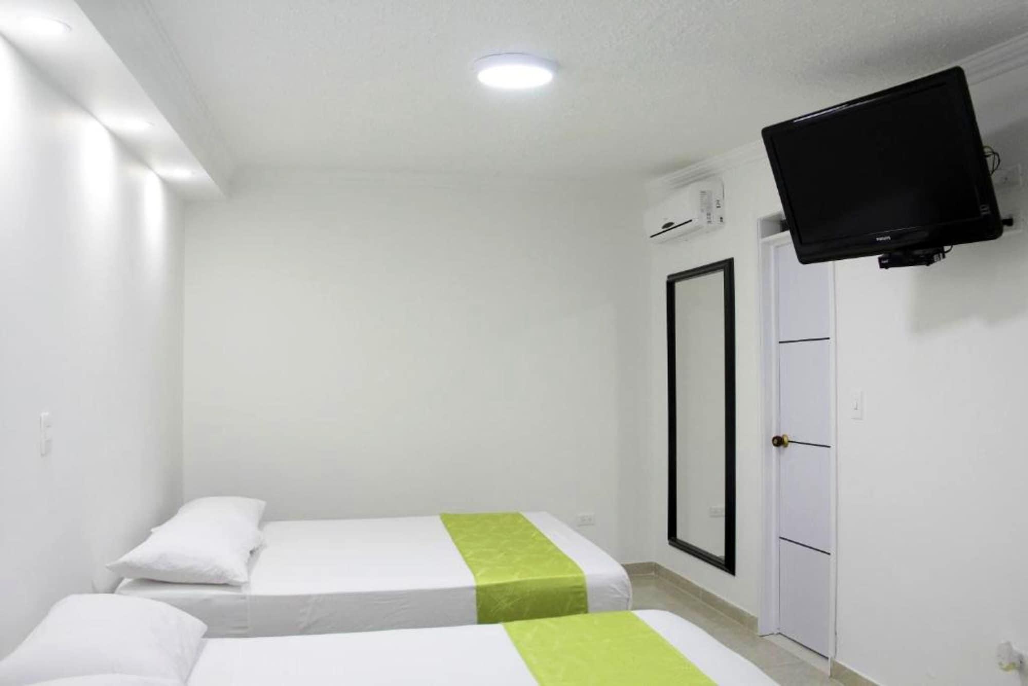 Hotel La Luna Santiago de Cali Bagian luar foto