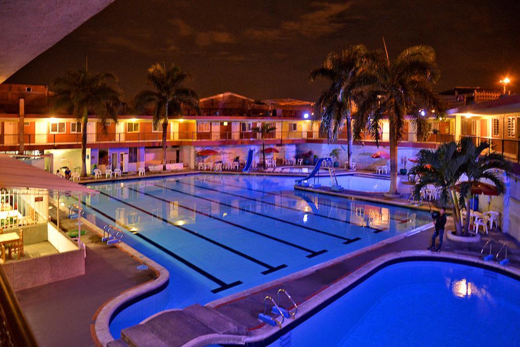 Hotel La Luna Santiago de Cali Bagian luar foto