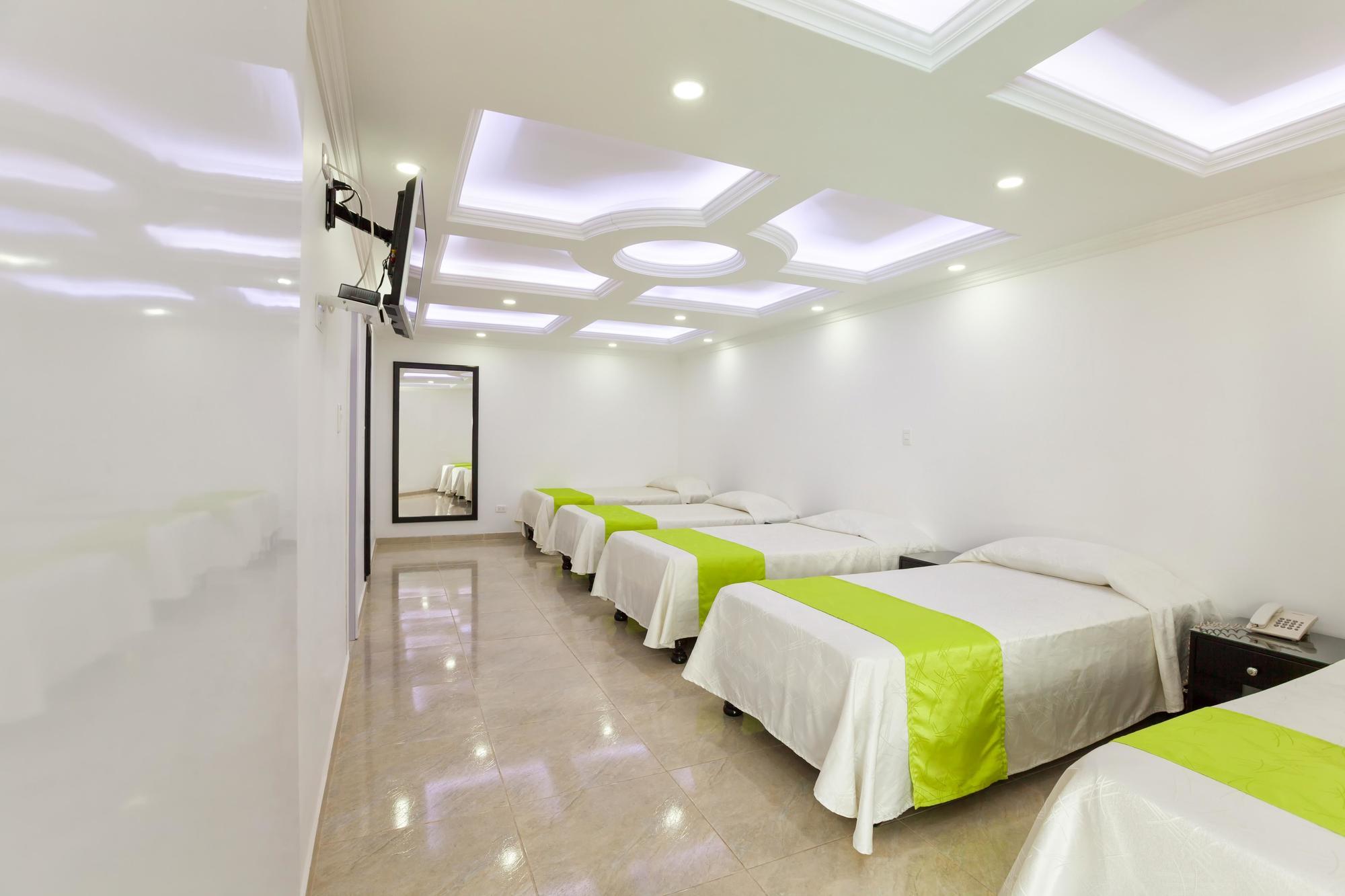 Hotel La Luna Santiago de Cali Bagian luar foto