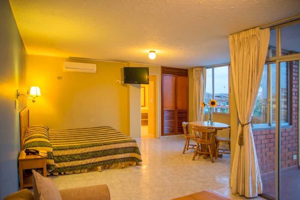 Hotel La Luna Santiago de Cali Bagian luar foto